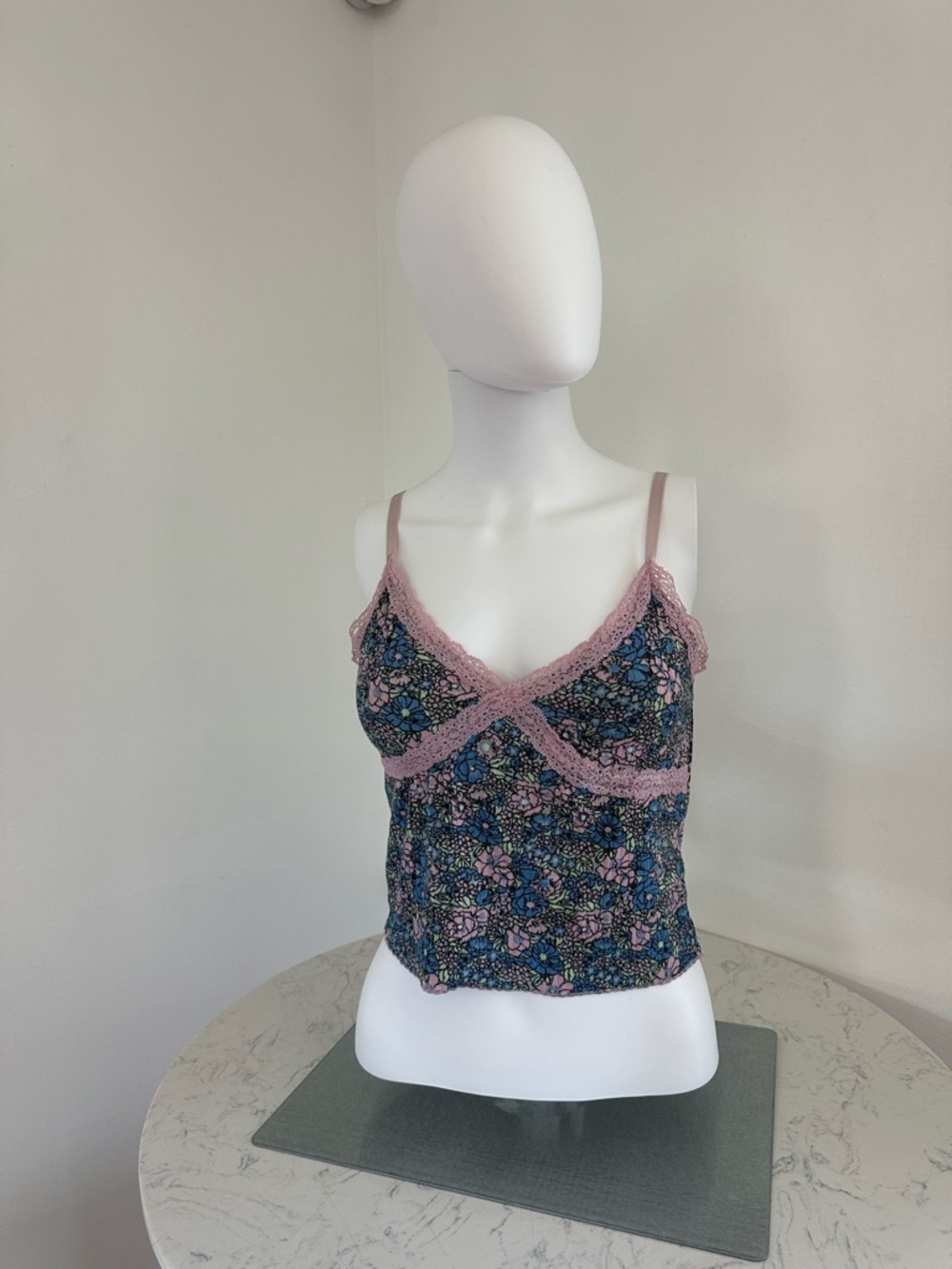 Wild fable Floral Lace Trim Cami Top in Dusty Pink & Navy